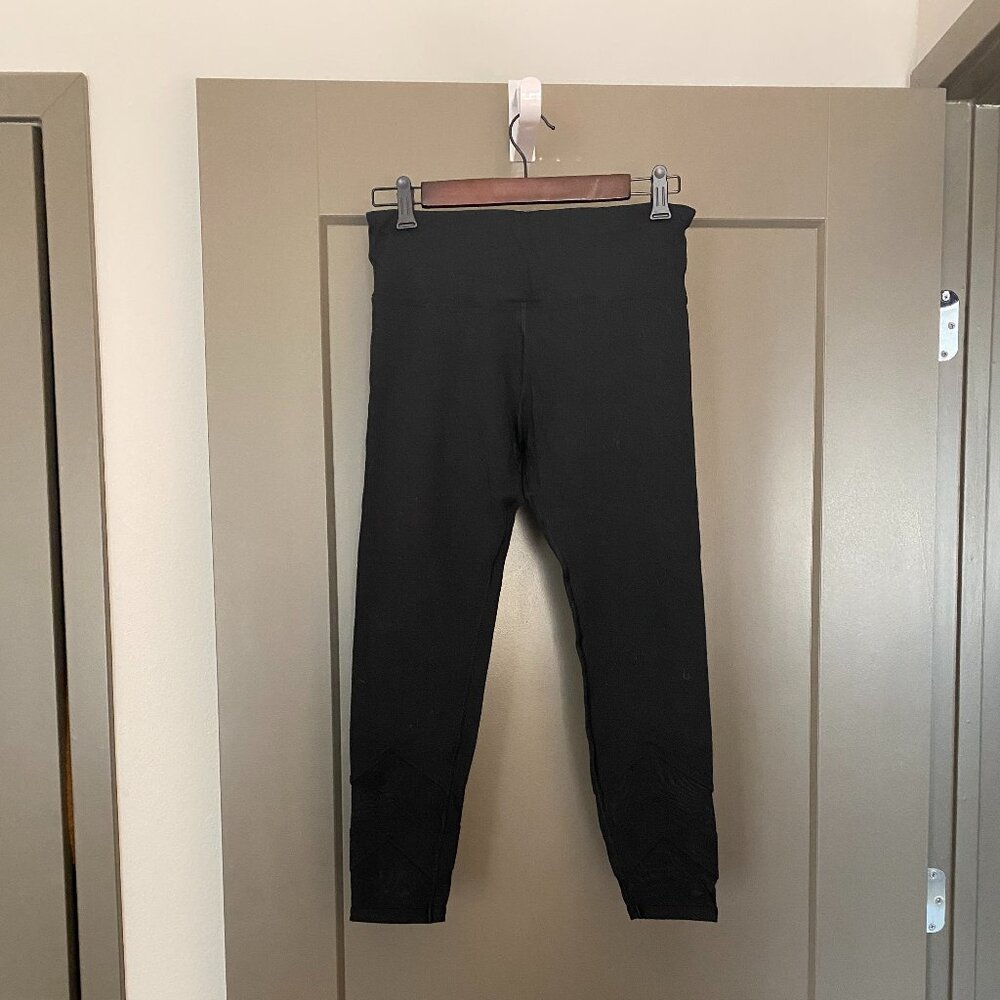 Lorna Jane Black Mesh Insert Leggings M